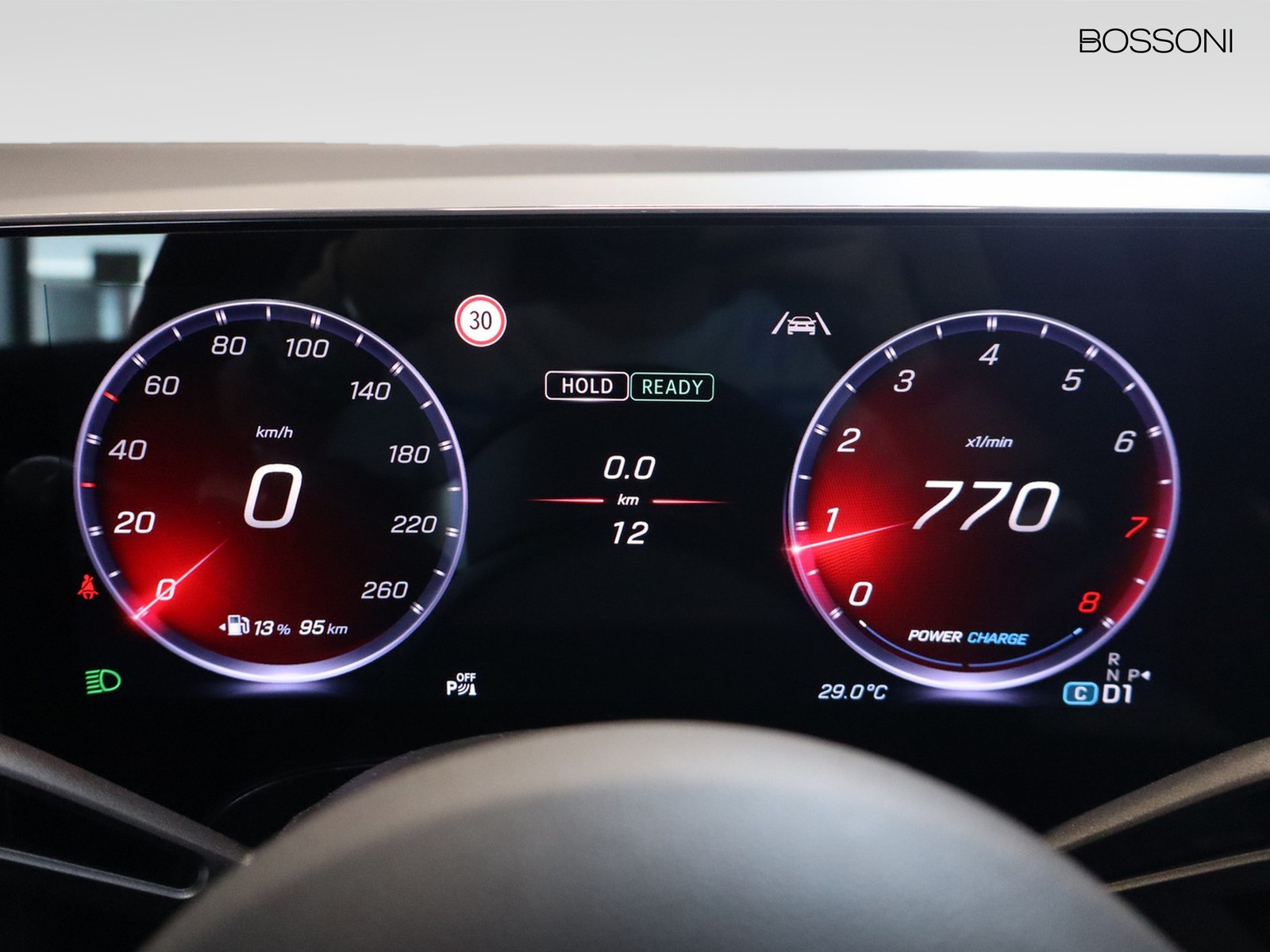 9 - Mercedes GLB 200 advanced plus 4matic 8g-edct