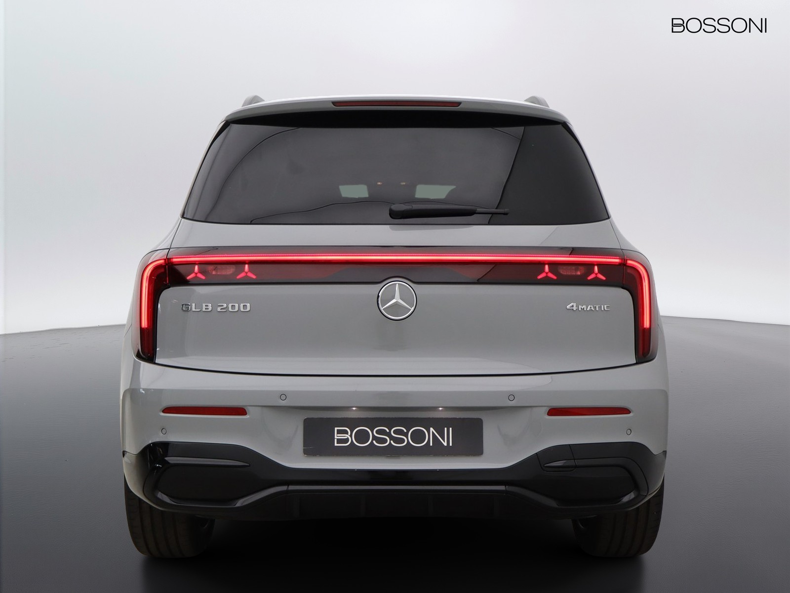 6 - Mercedes GLB 200 premium 4matic 8g-edct