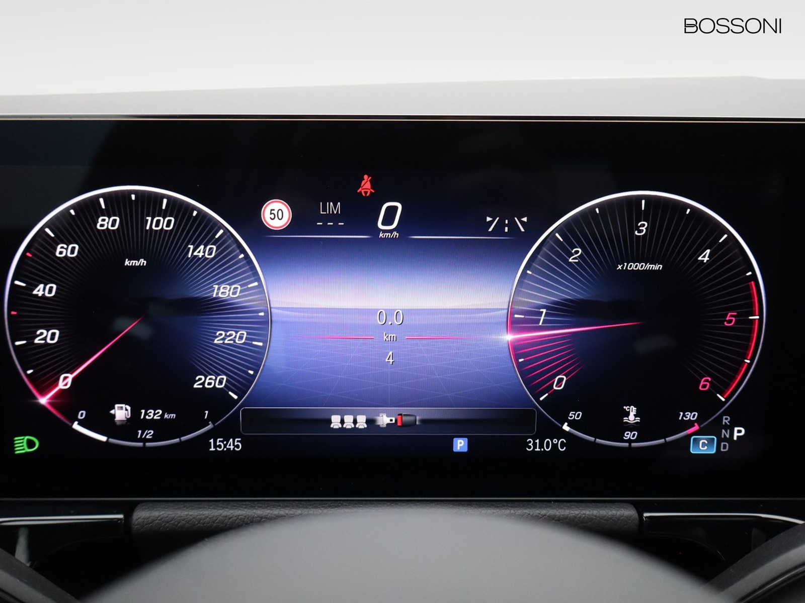 9 - Mercedes GLA 200 d amg line extra 8g-dct