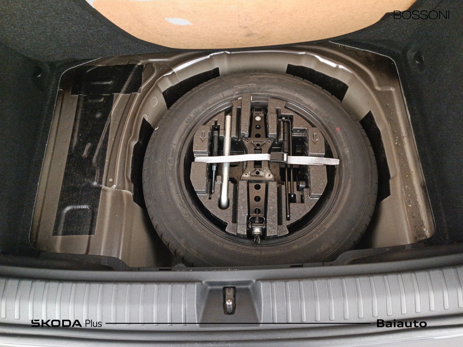 30 - Skoda Kamiq 1.0 tsi 110cv ambition