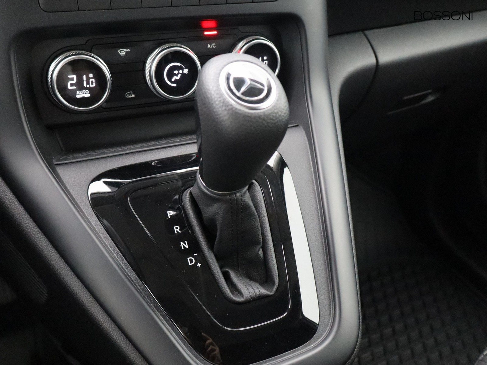 9 - Mercedes Vans Citan efurgone long 45kwh