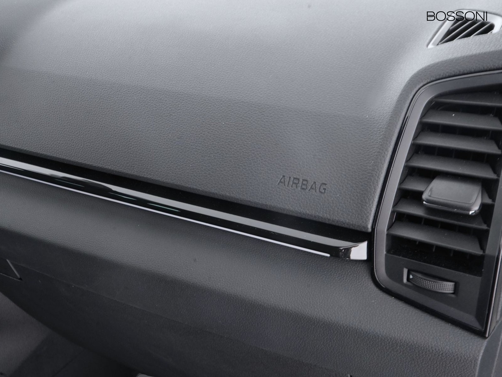 18 - Skoda Karoq 2.0 tdi evo scr 150cv sportline dsg