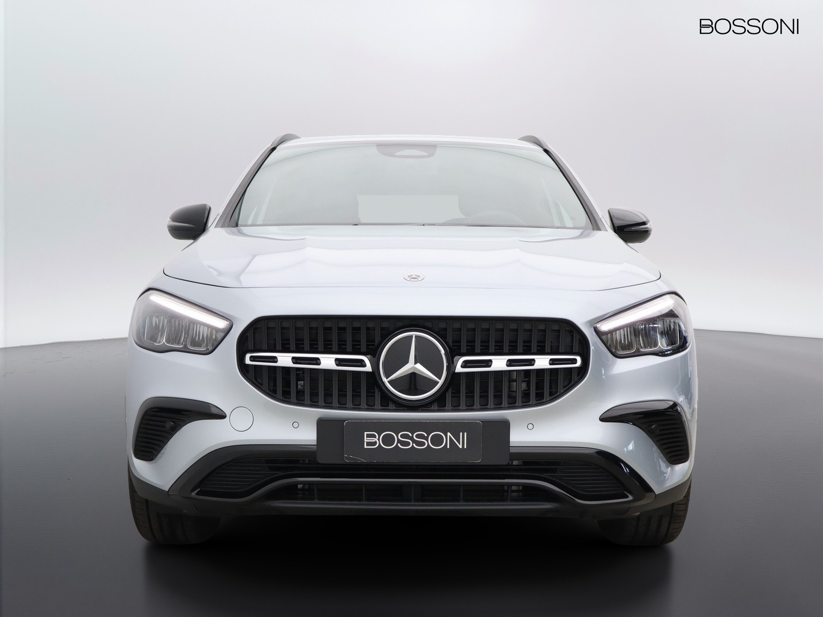 2 - Mercedes GLA 200 d progressive extra 8g-dct