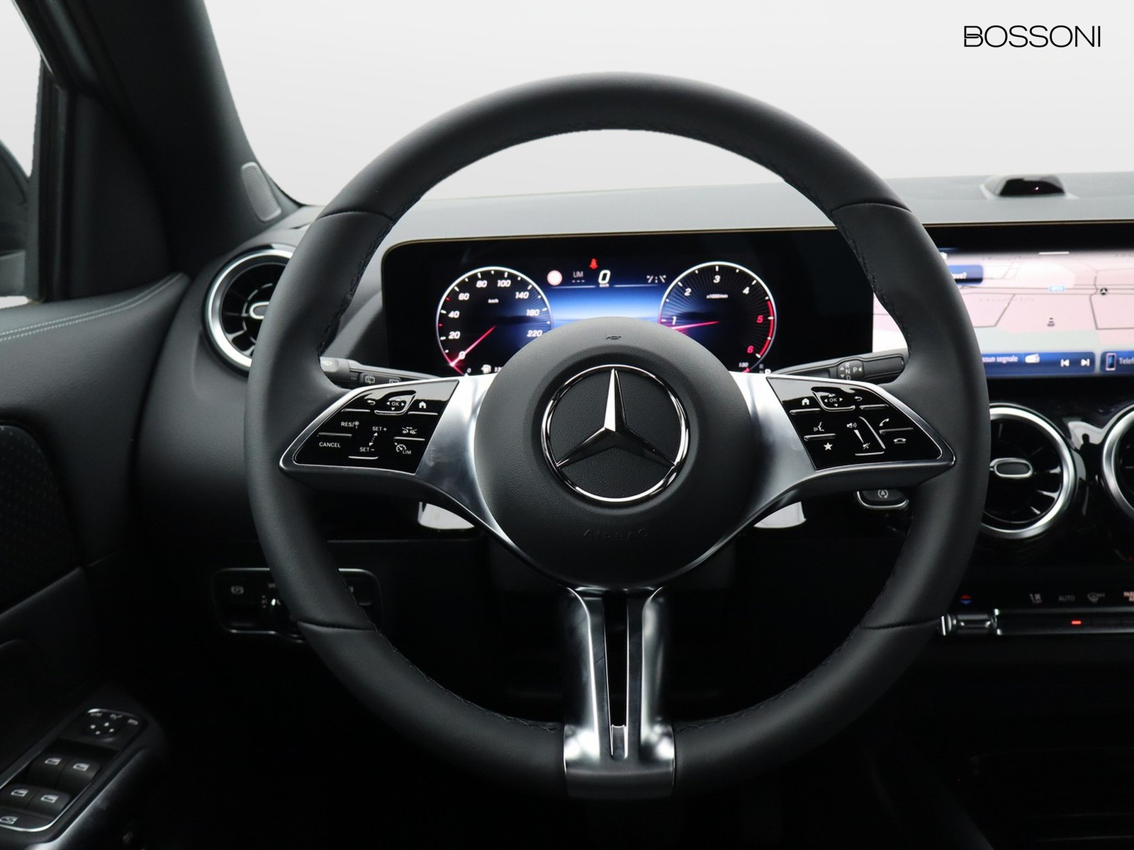 17 - Mercedes GLA 200 d progressive extra 8g-dct