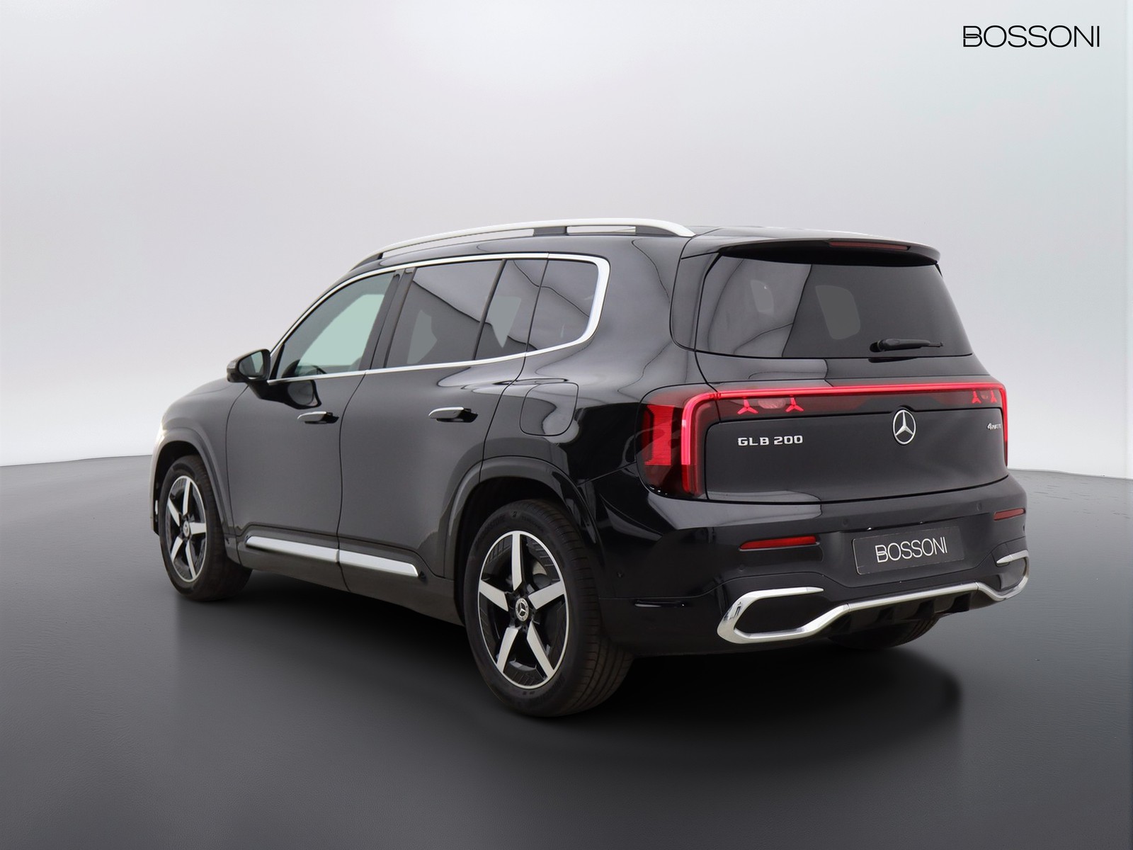 5 - Mercedes GLB 200 advanced plus 4matic 8g-edct