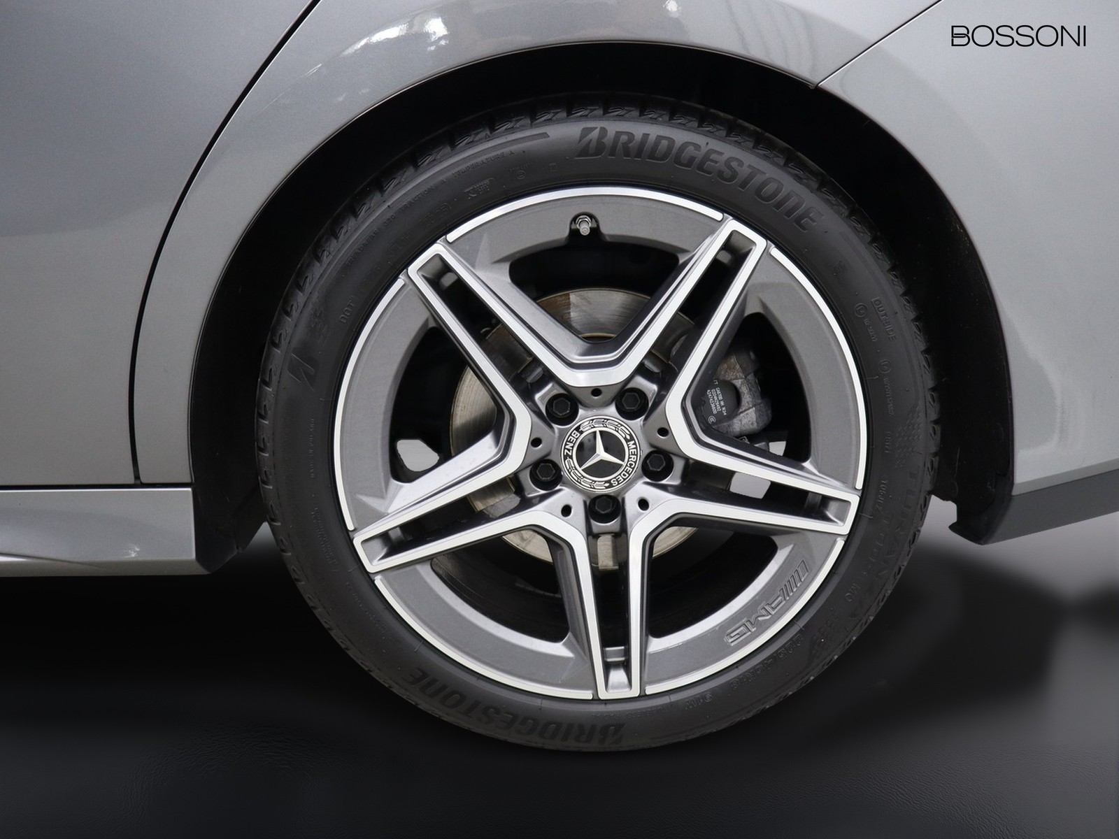 4 - Mercedes CLA coupe 200 d premium 8g-dct