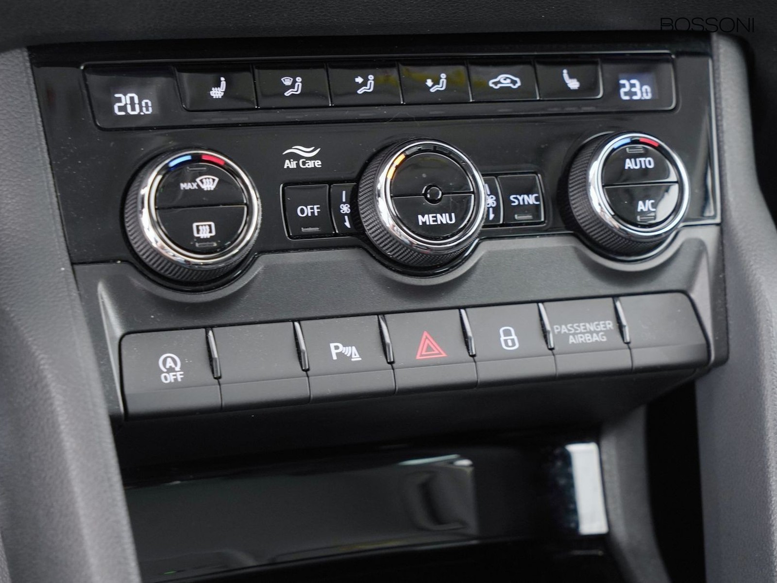 24 - Skoda Karoq 2.0 tdi evo scr 150cv executive dsg
