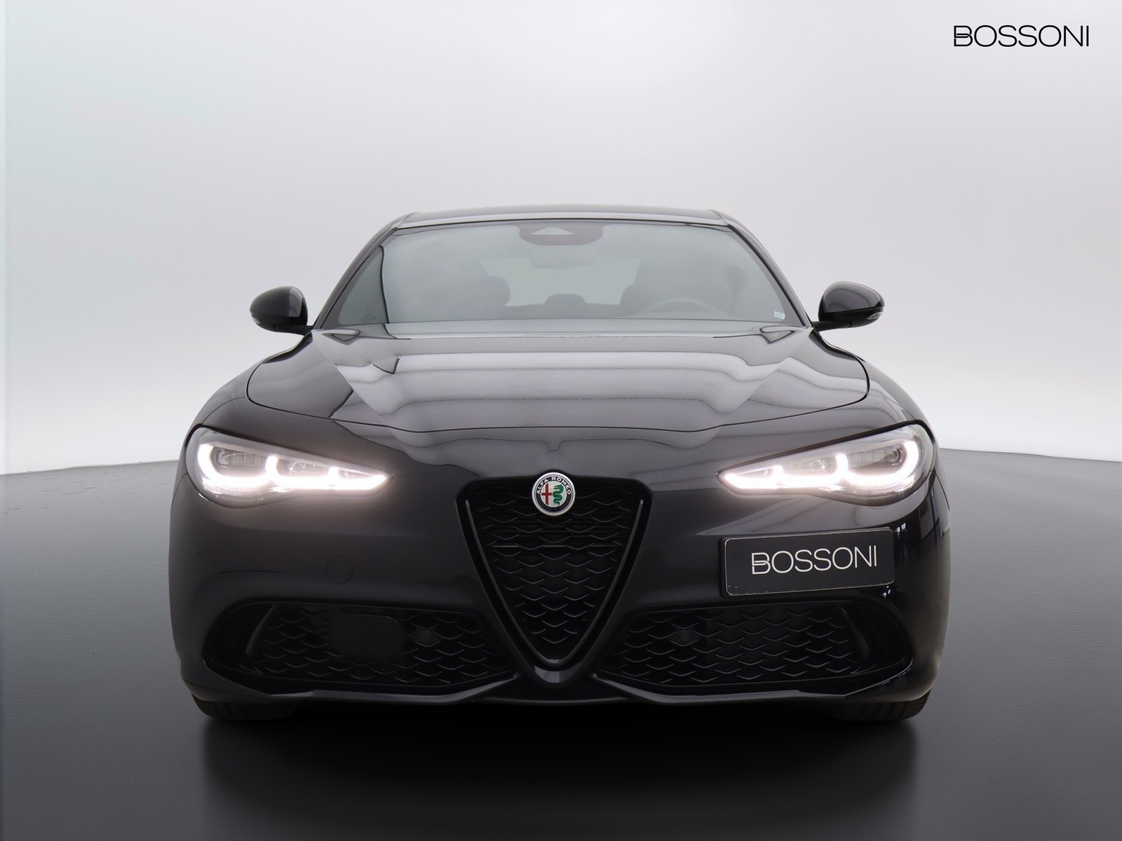 2 - Alfa Romeo Giulia 2.0 turbo 280cv veloce q4 at8