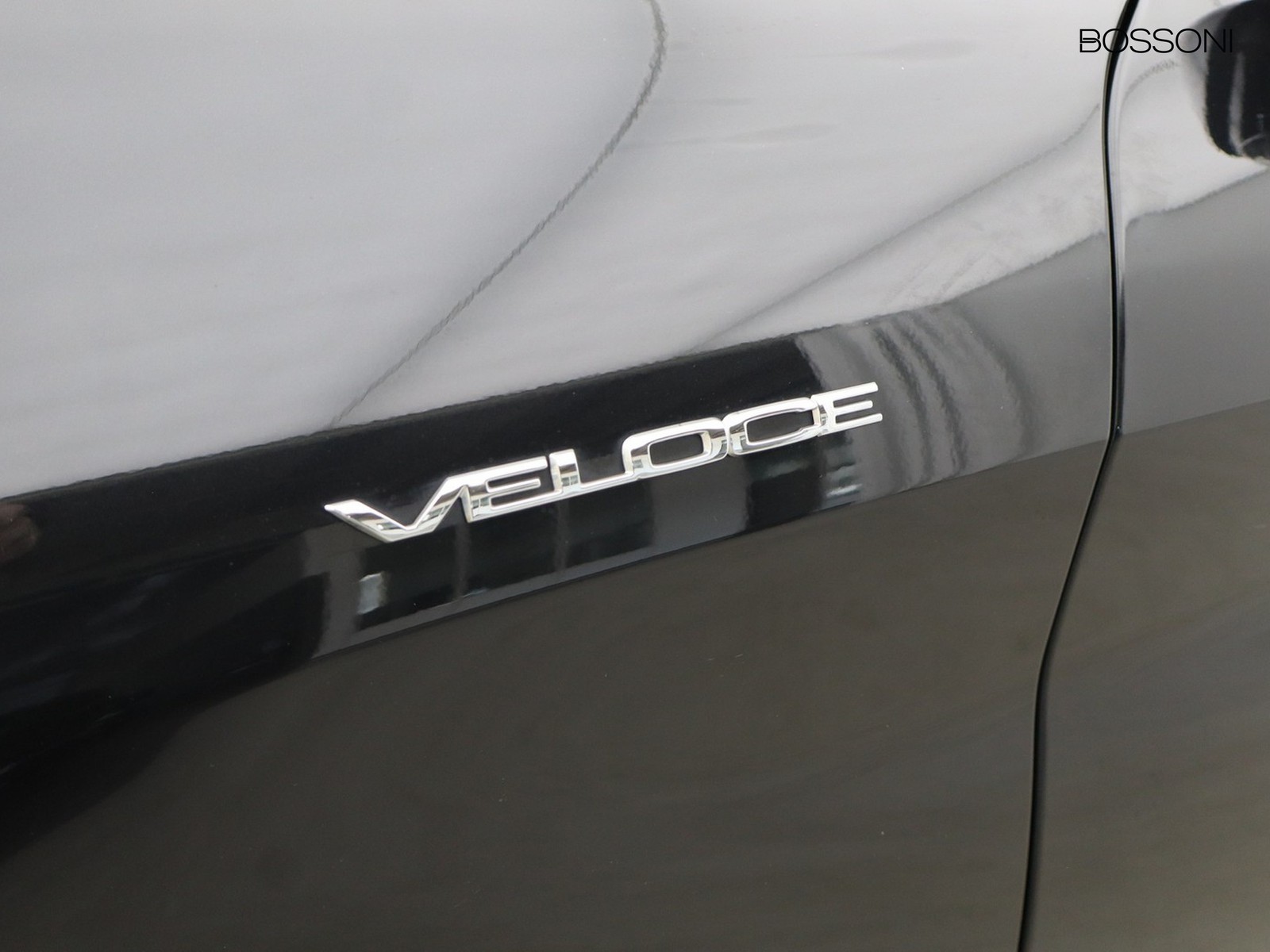 18 - Alfa Romeo Giulia 2.0 turbo 280cv veloce q4 at8