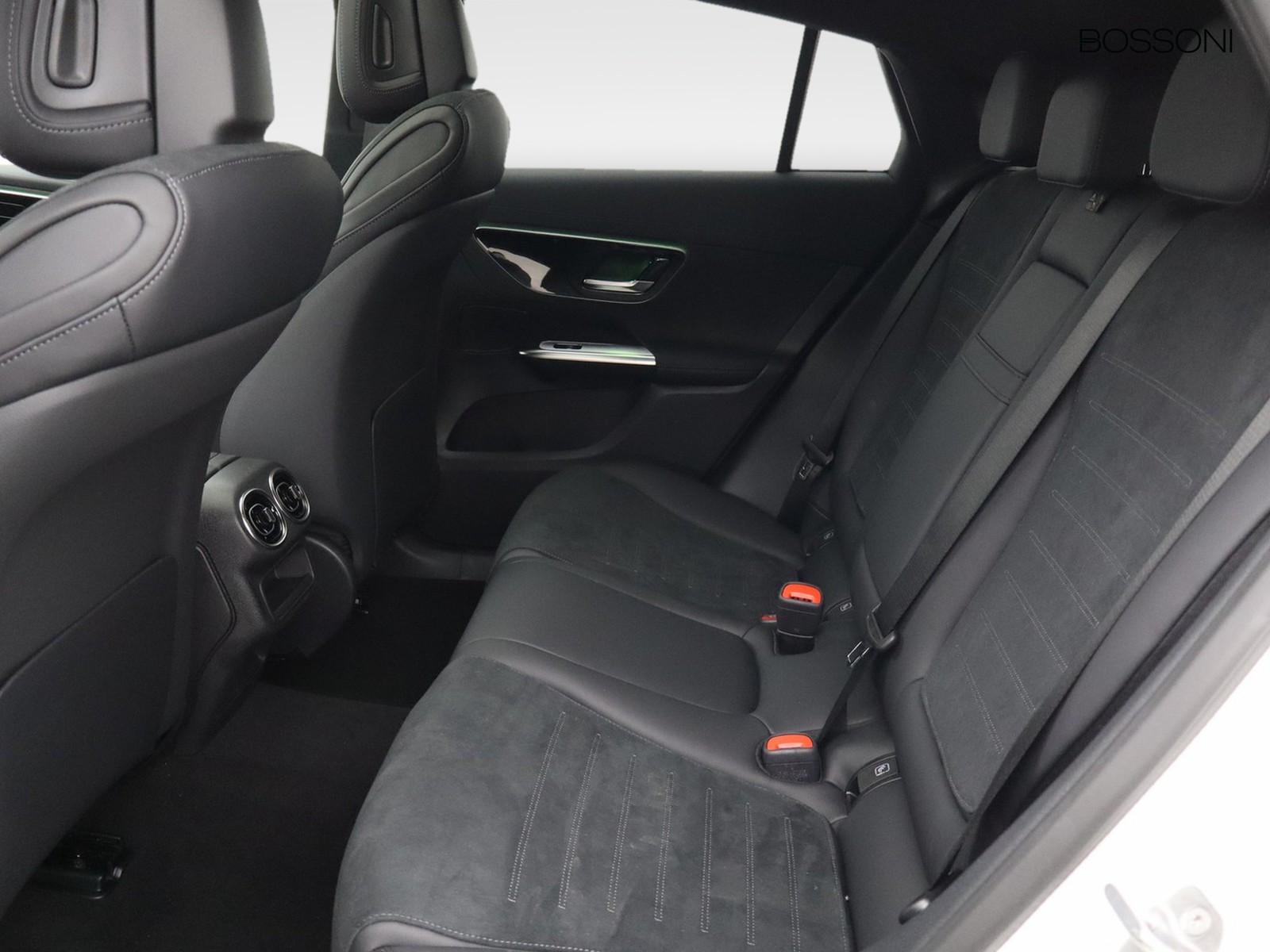 8 - Mercedes GLC coupe 200 amg line advanced 4matic 9g-tronic