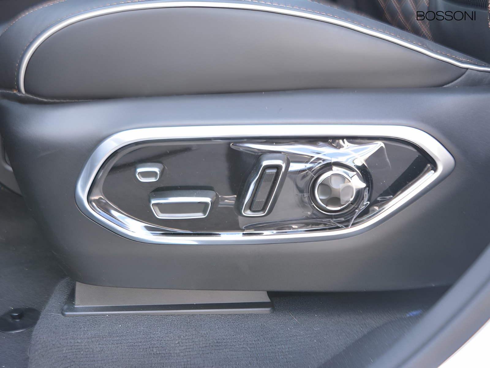 23 - Jeep Grand Cherokee 2.0 atx phev summit reserve 4xe auto