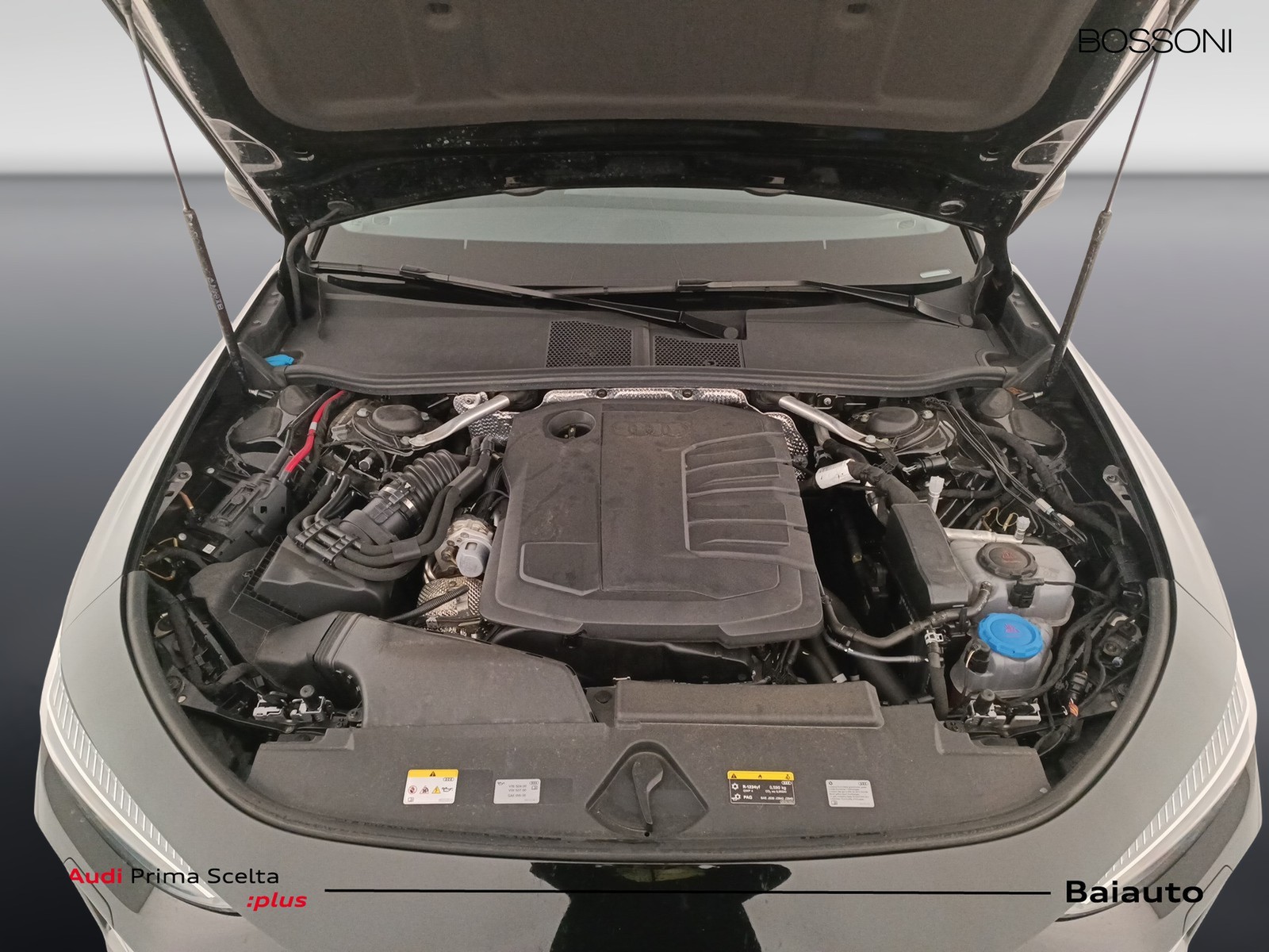 32 - Audi A5 avant 2.0 tdi mhev+ 204cv business advanced