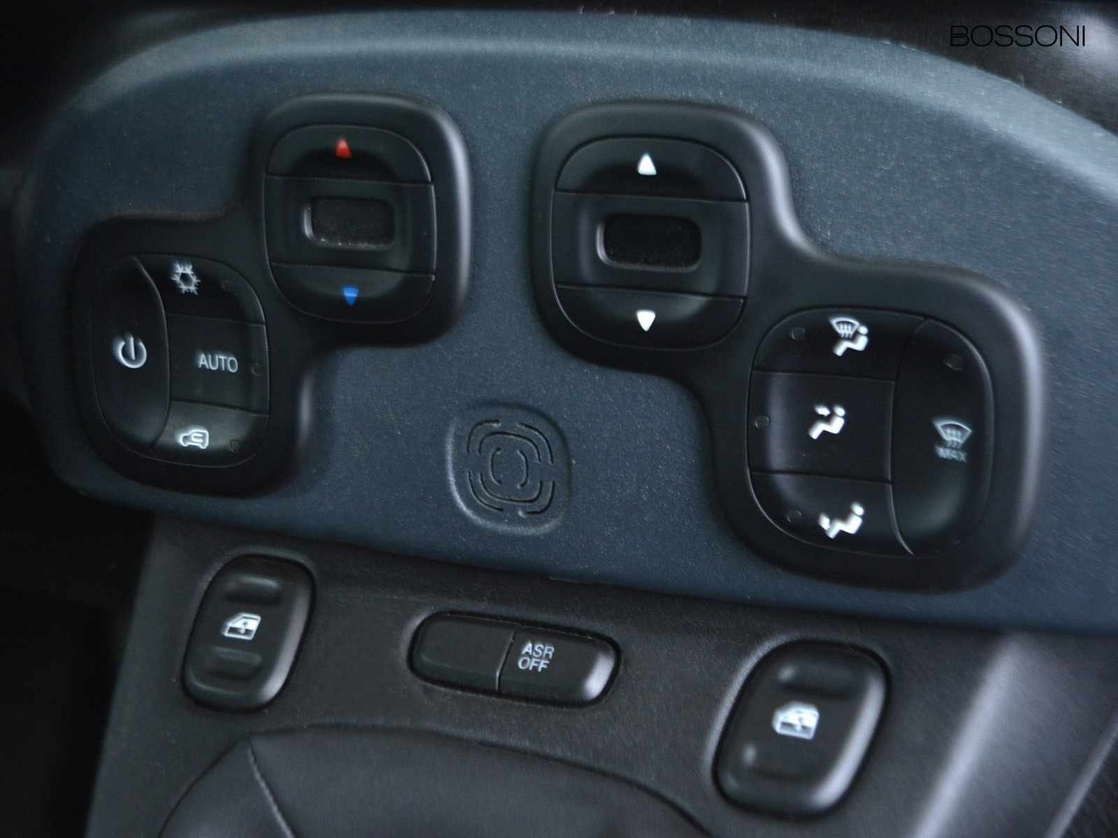 11 - Fiat Panda cross 1.0 firefly hybrid 70cv s&s 5p.ti