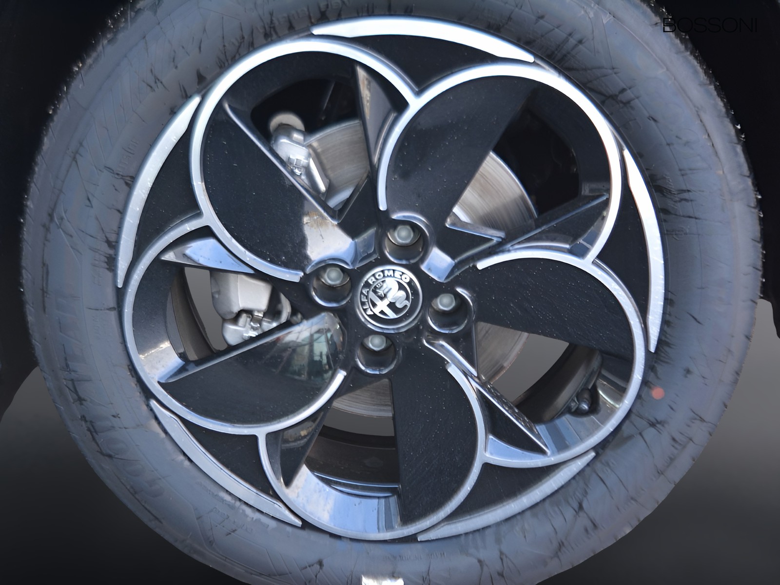 15 - Alfa Romeo Junior 1.2 hybrid 145cv ibrida q4 edct6