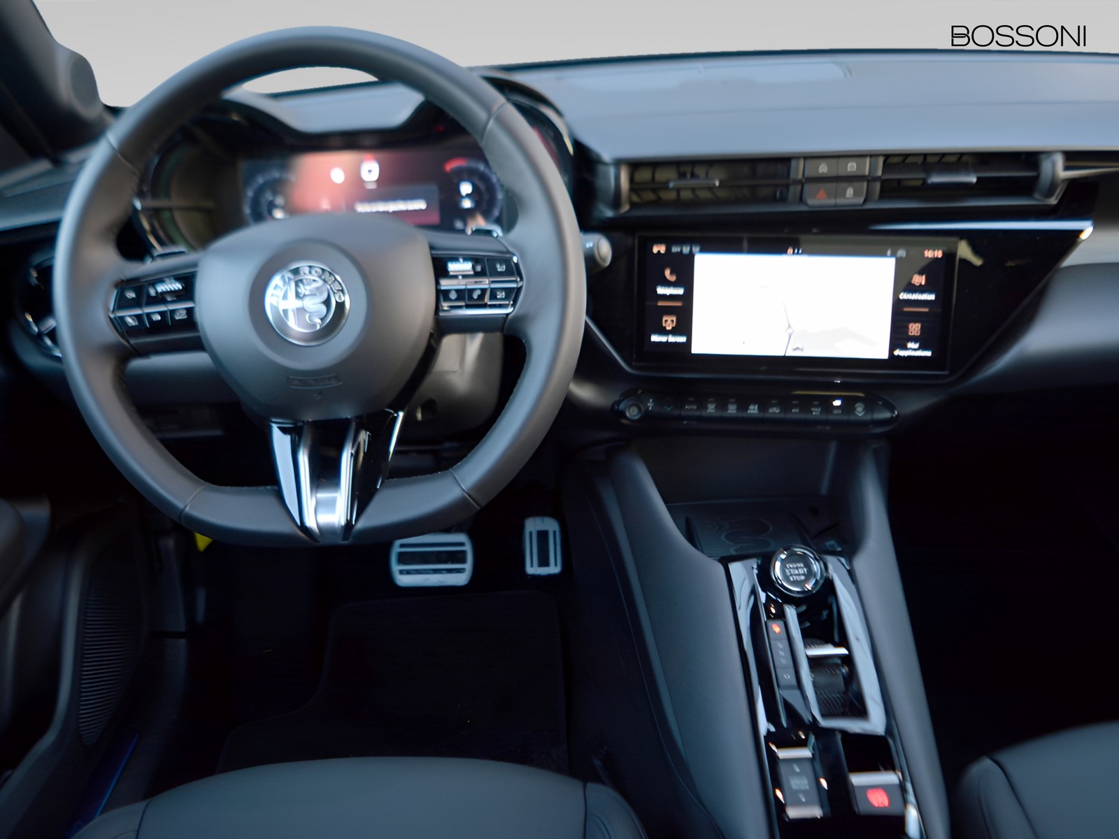 9 - Alfa Romeo Junior 1.2 hybrid 145cv ibrida q4 edct6
