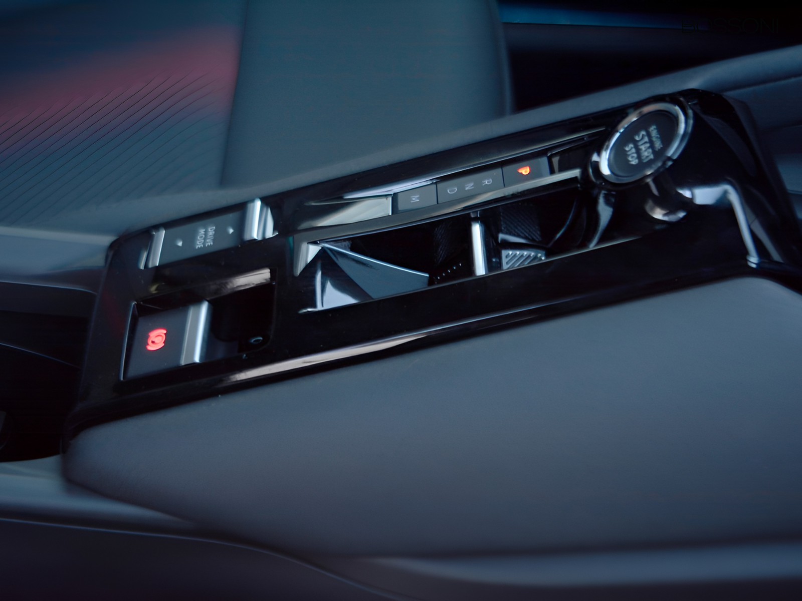 12 - Alfa Romeo Junior 1.2 hybrid 145cv ibrida q4 edct6