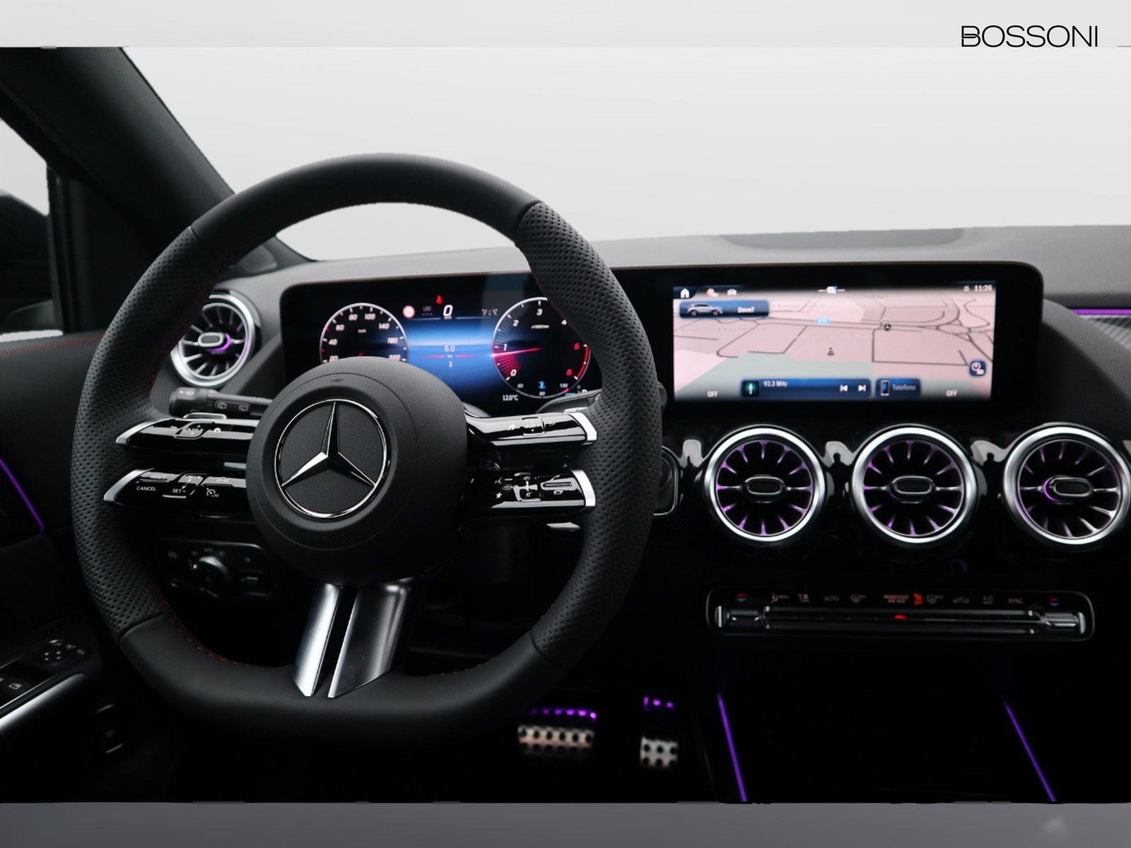12 - Mercedes GLA 200 d amg line premium 4matic 8g-dct