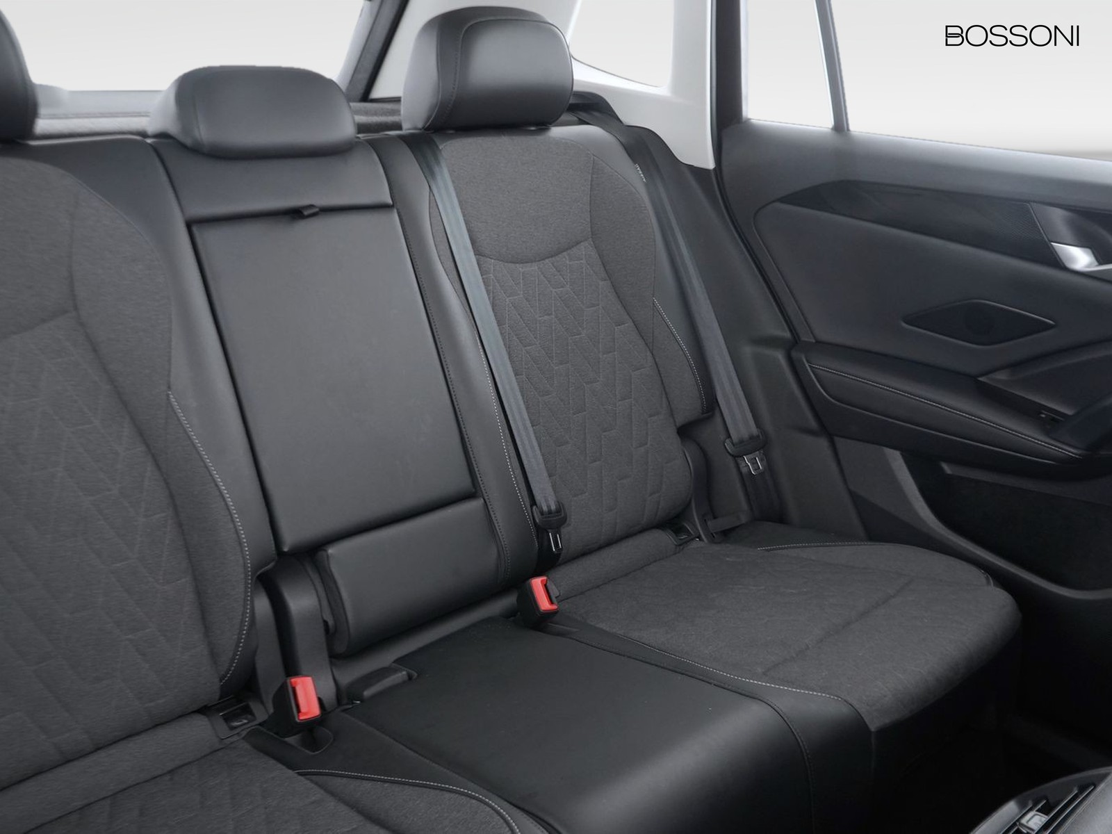 21 - Volkswagen Tiguan 2.0 tdi scr 150cv life dsg