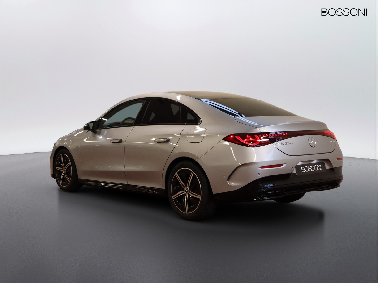 5 - Mercedes CLA 200 advanced plus 4matic auto