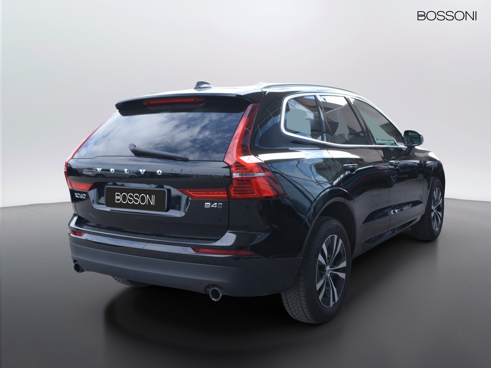 3 - Volvo XC60 2.0 b4 momentum awd geartronic my20