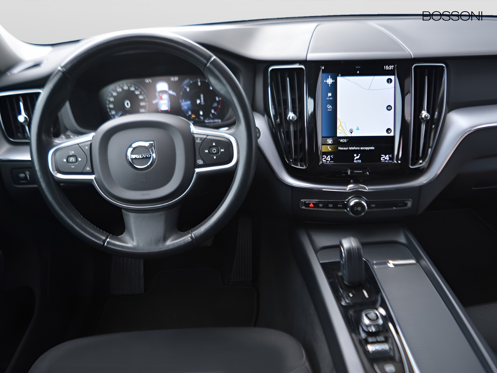 10 - Volvo XC60 2.0 b4 momentum awd geartronic my20
