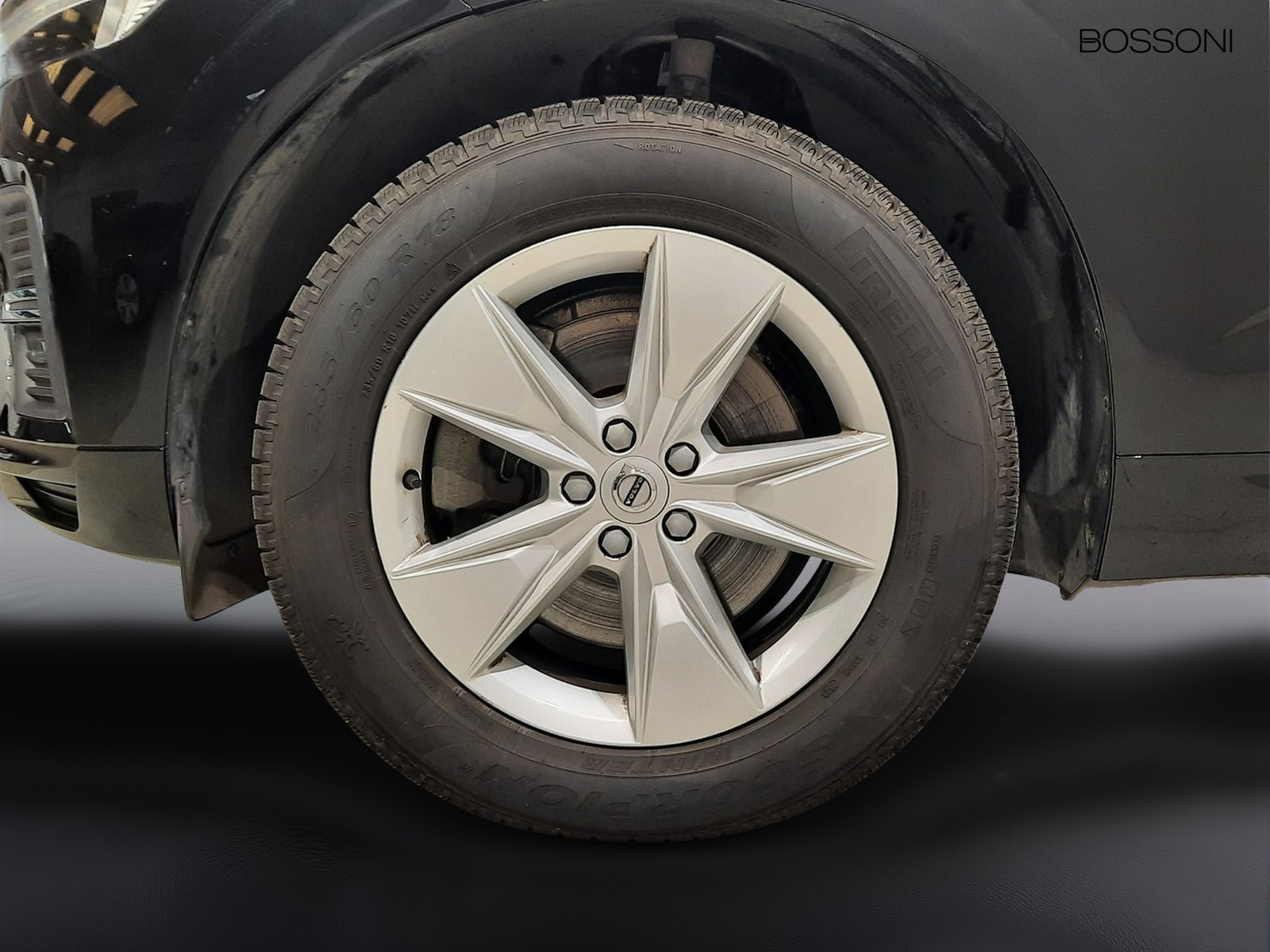 23 - Volvo XC60 2.0 b4 momentum pro automatico