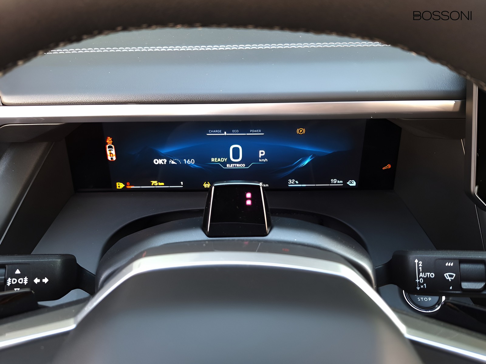 10 - Jeep Compass 1.6 turbo e-hybrid plug-in 225cv first edition fwd edct7