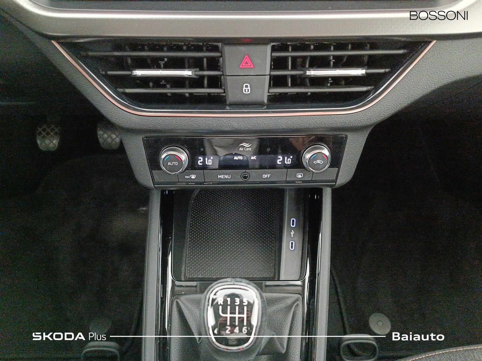 11 - Skoda Scala berlina 1.0 g-tec 90cv style