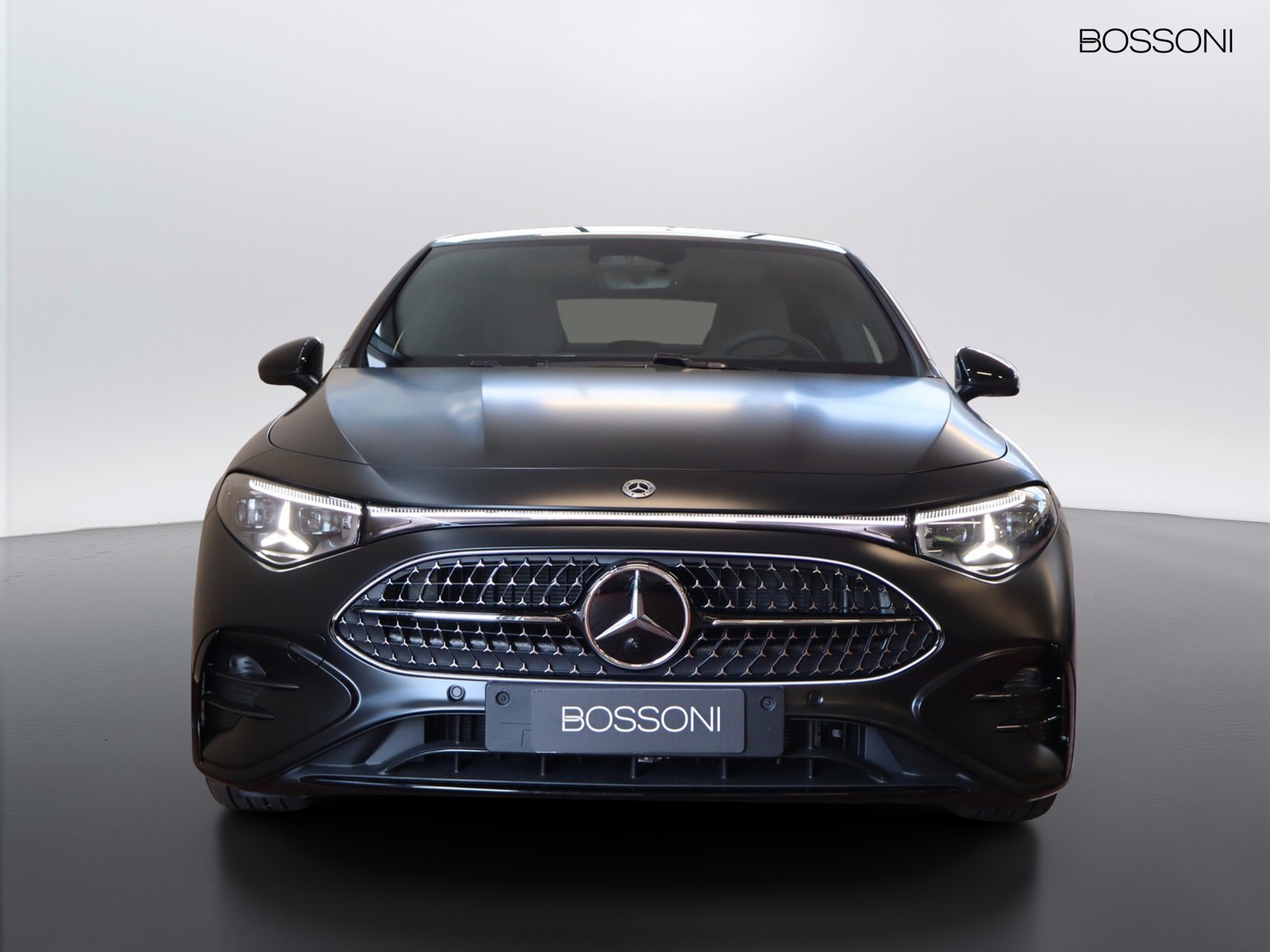 2 - Mercedes CLA 200 premium auto