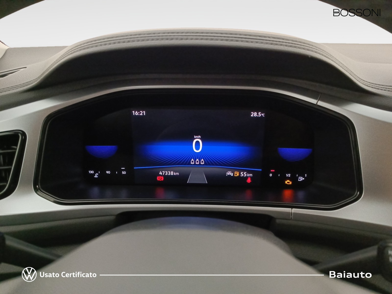 9 - Volkswagen T-Roc 2.0 tdi scr 115cv sport