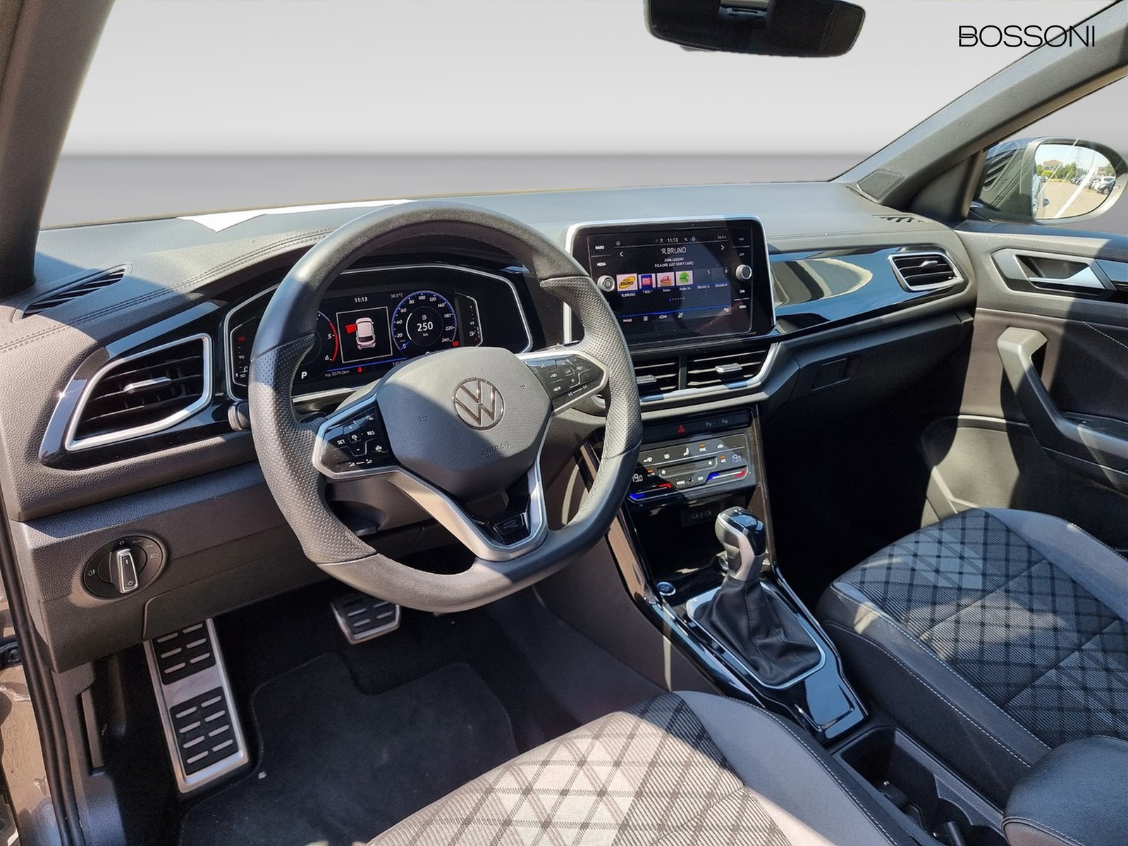 6 - Volkswagen T-Roc 2.0 tdi scr 150cv r line dsg