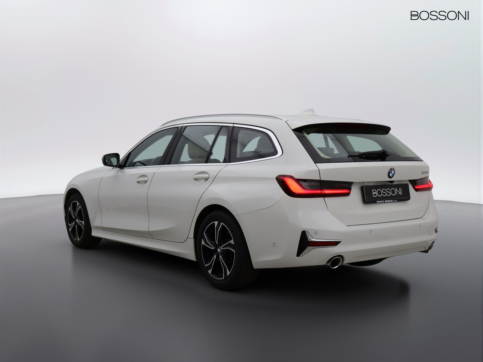 5 - BMW Serie 3 touring 320d luxury steptronic