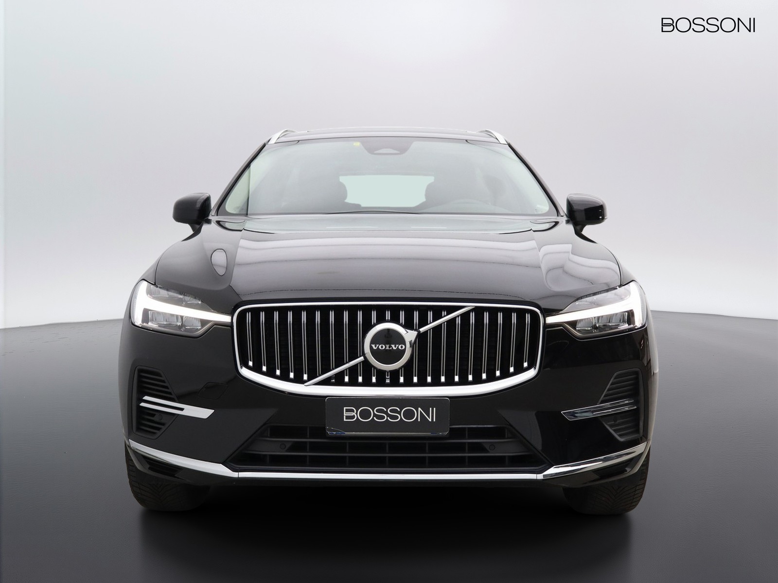 2 - Volvo XC60 2.0 t6 recharge plug-in hybrid  inscription expression awd automatico