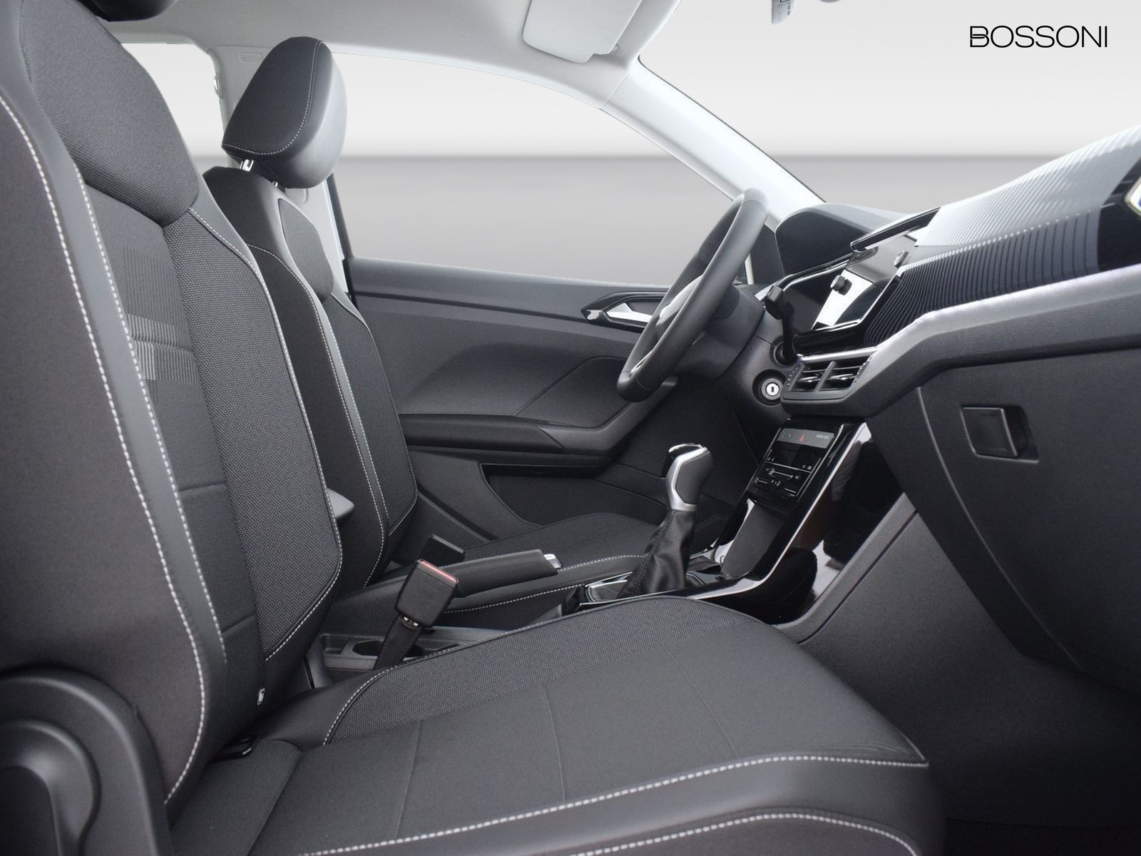 8 - Volkswagen T-Cross 1.0 tsi 110cv advanced
