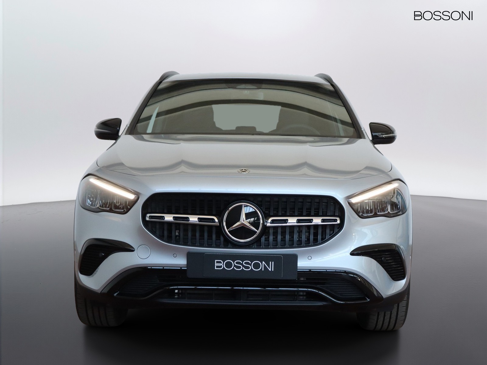 2 - Mercedes GLA 200 d progressive extra 8g-dct