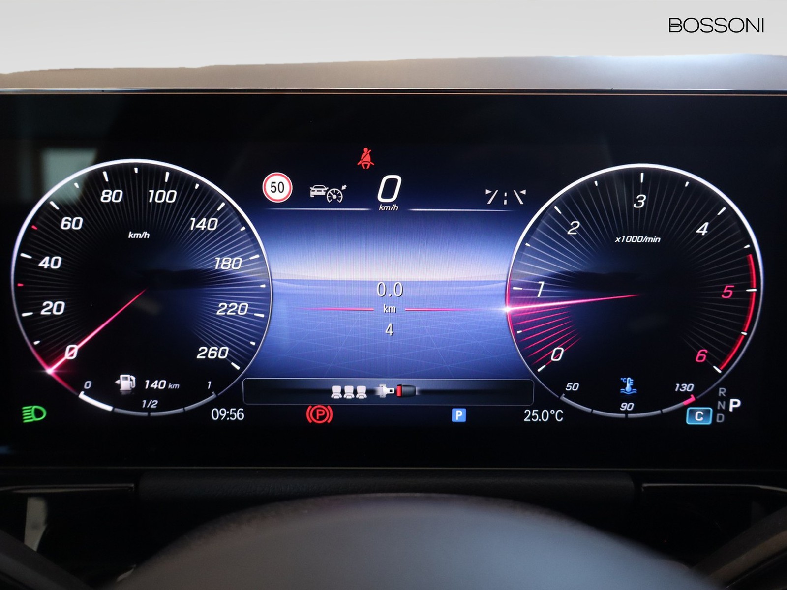 9 - Mercedes GLA 200 d amg line extra 8g-dct