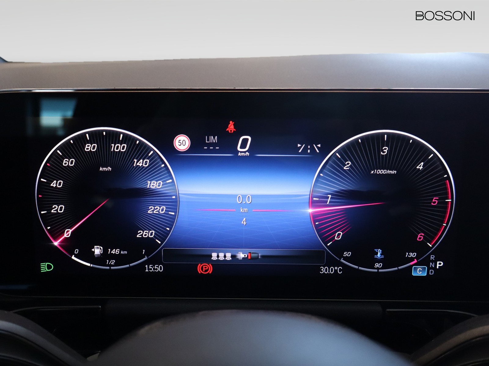 9 - Mercedes GLA 200 d amg line extra 8g-dct