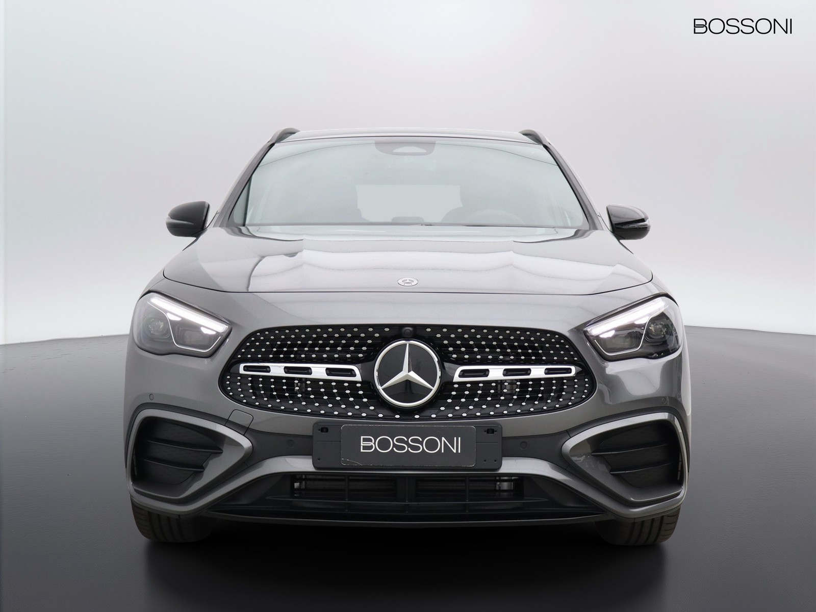 2 - Mercedes GLA 220 d amg line premium 4matic 8g-dct