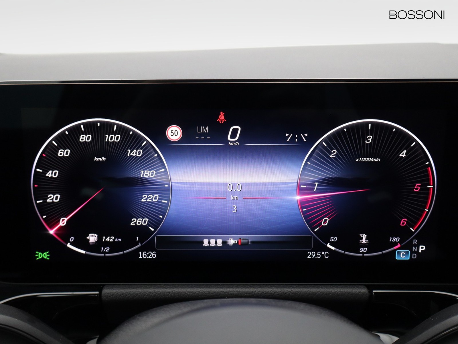 9 - Mercedes GLA 200 d amg line extra 8g-dct