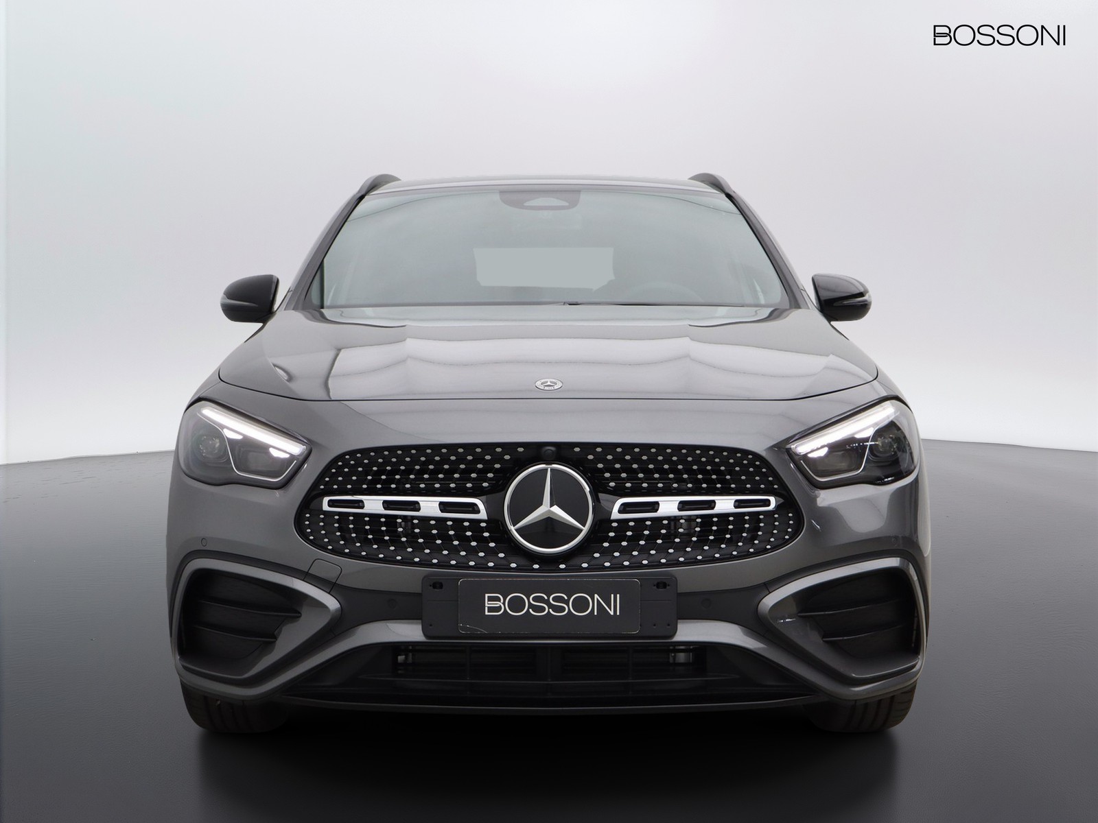 2 - Mercedes GLA 200 d amg line extra 8g-dct