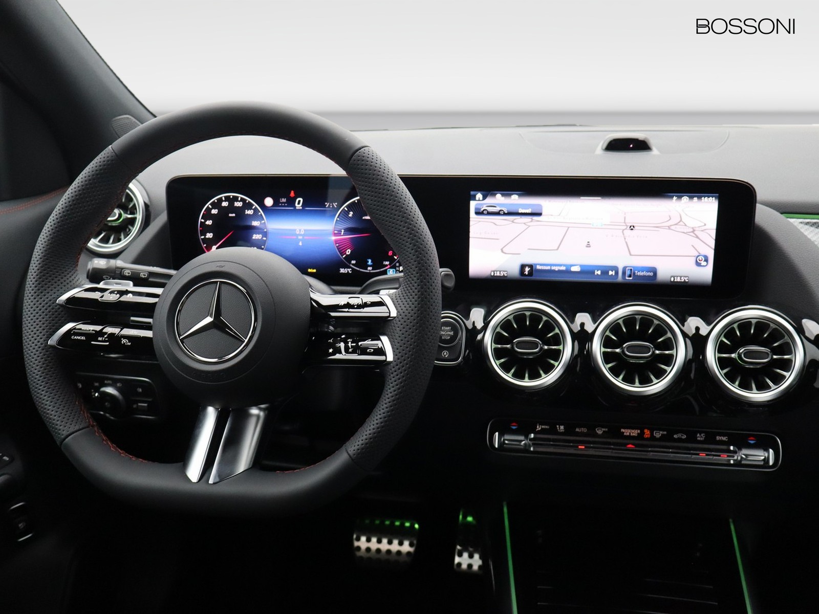 12 - Mercedes GLA 200 d amg line extra 8g-dct