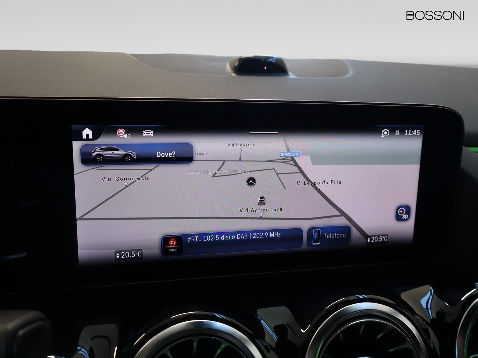 10 - Mercedes GLA 200 d amg line extra 8g-dct