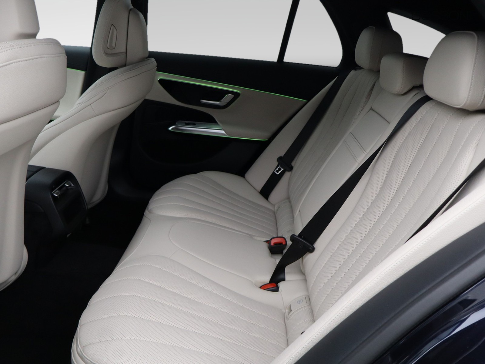 8 - Mercedes Classe E station wagon all-terrain 220 d advanced plus 4matic 9g-tronic