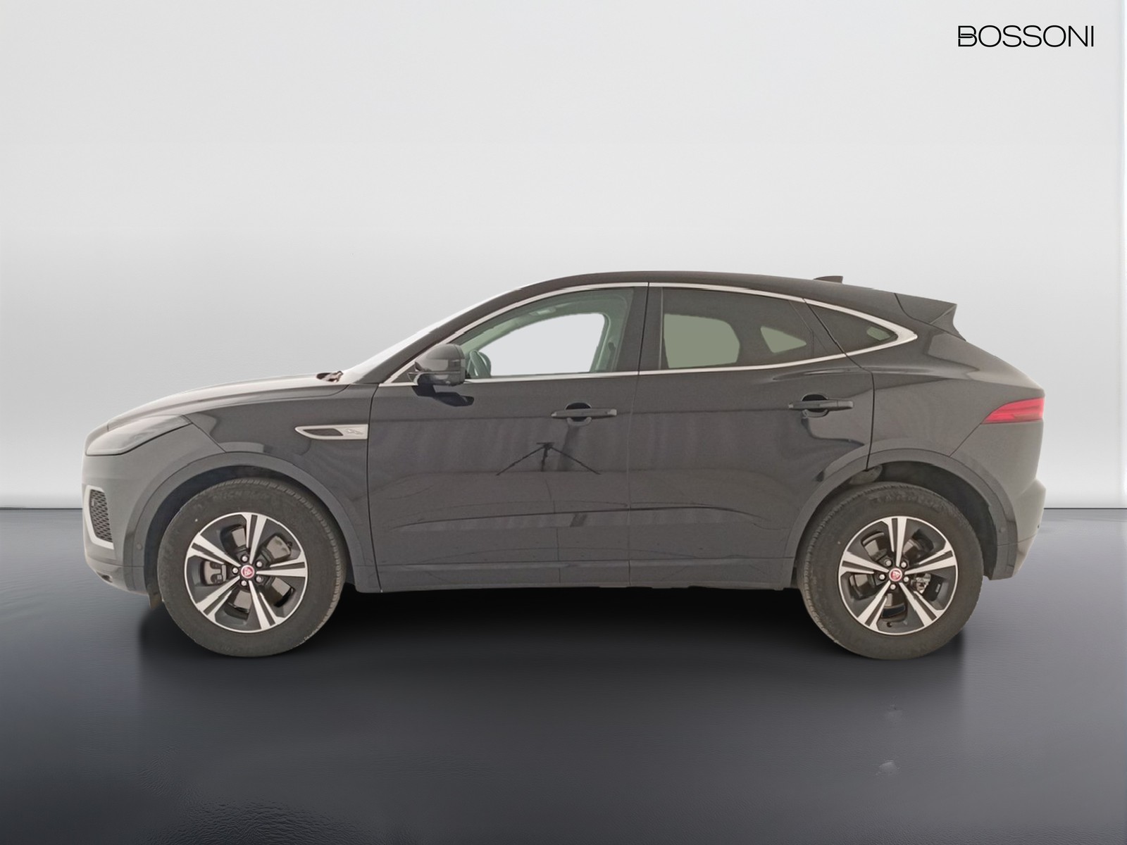 3 - Jaguar E-Pace 2.0 i4 200cv r-dynamic s awd auto