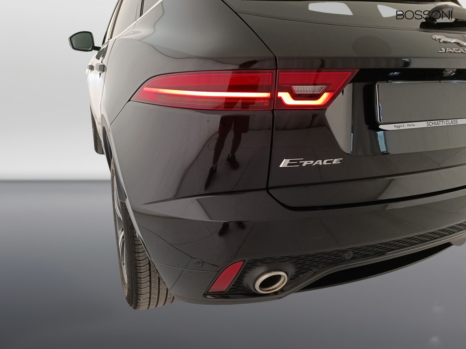 24 - Jaguar E-Pace 2.0 i4 200cv r-dynamic s awd auto