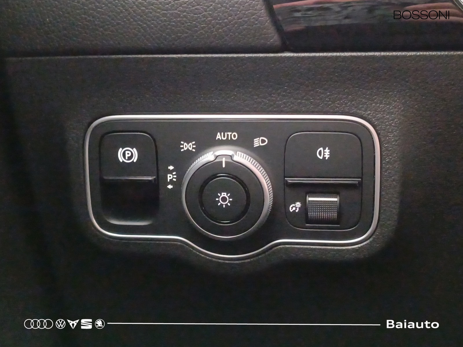16 - Mercedes GLA 180 d progressive advanced 8g-dct