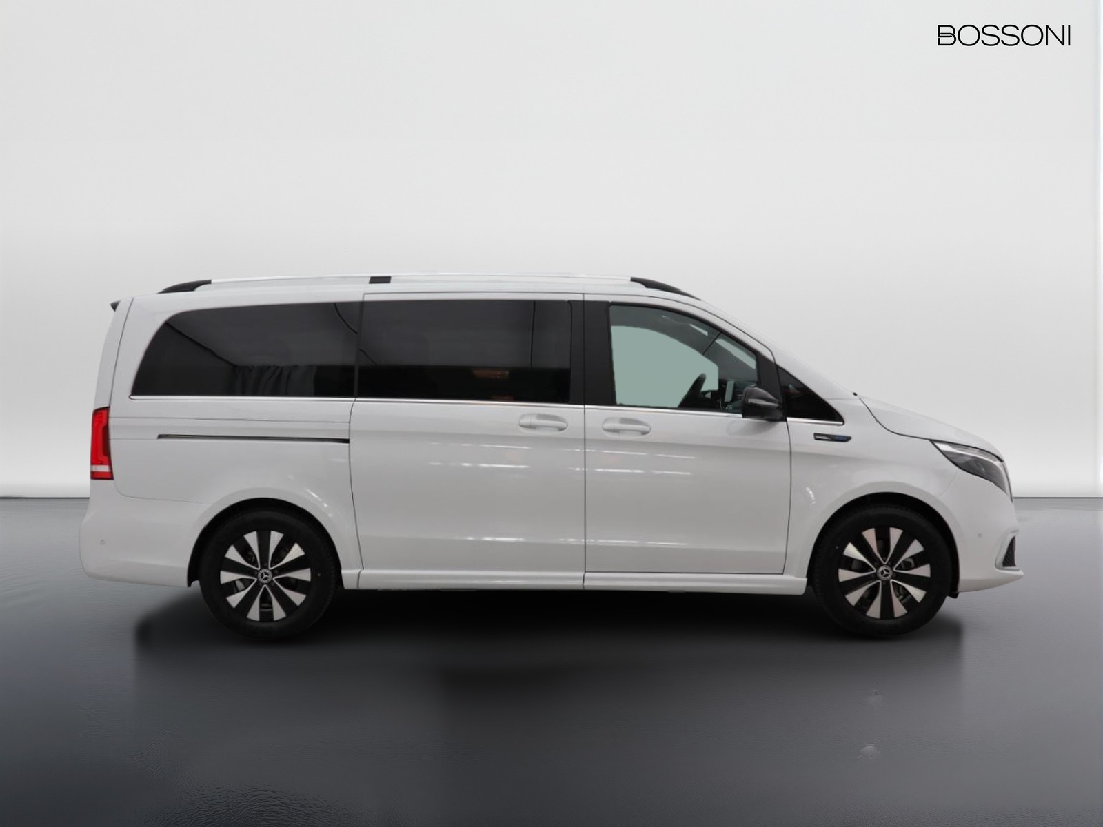 3 - Mercedes Vans EQV long 300