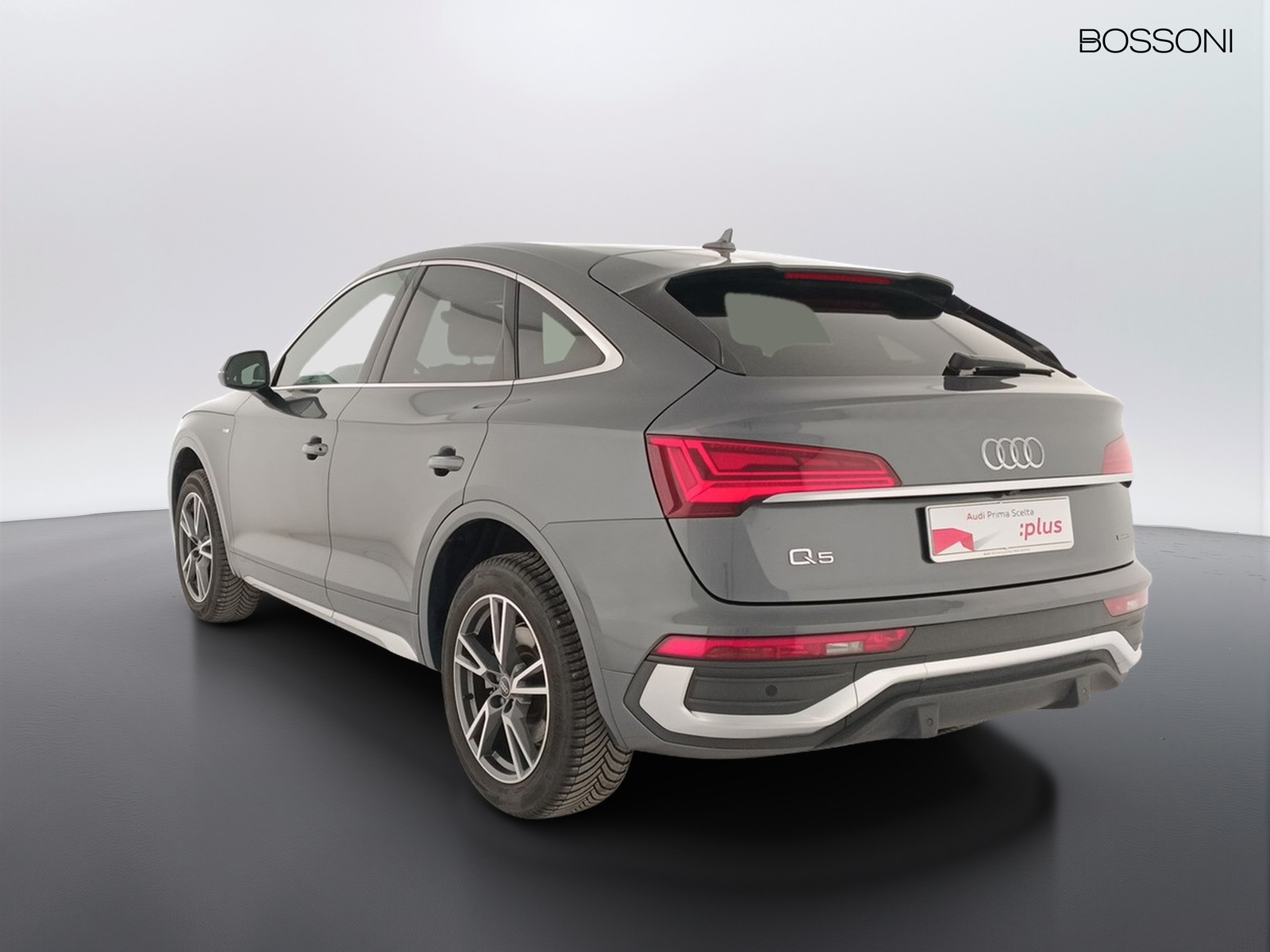 4 - Audi Q5 sportback 40 2.0 tdi mhev 12v s line quattro s tronic