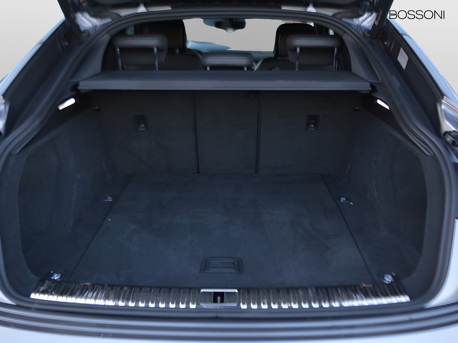 16 - Audi e-tron sportback 55 business fast quattro cvt