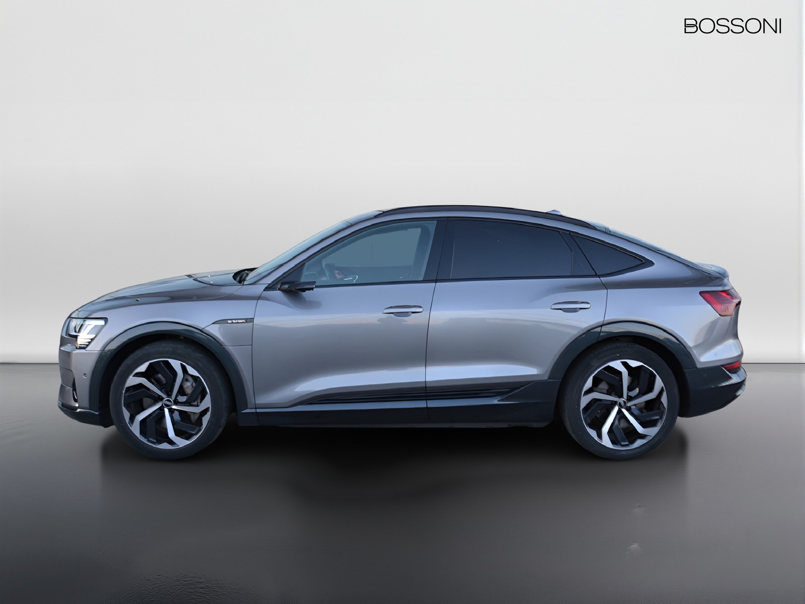 24 - Audi e-tron sportback 55 business fast quattro cvt